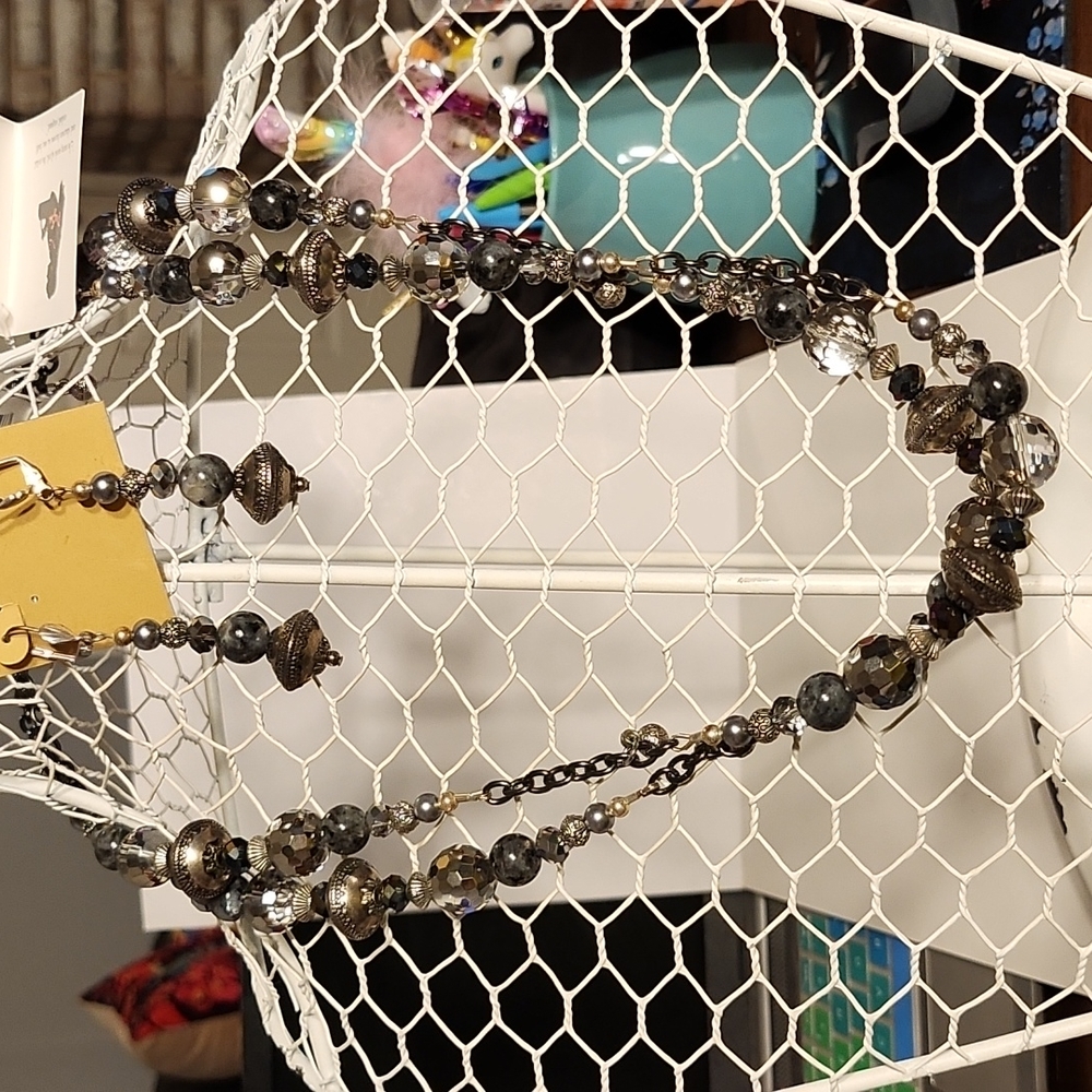 Peg Sa Design Necklace with earings